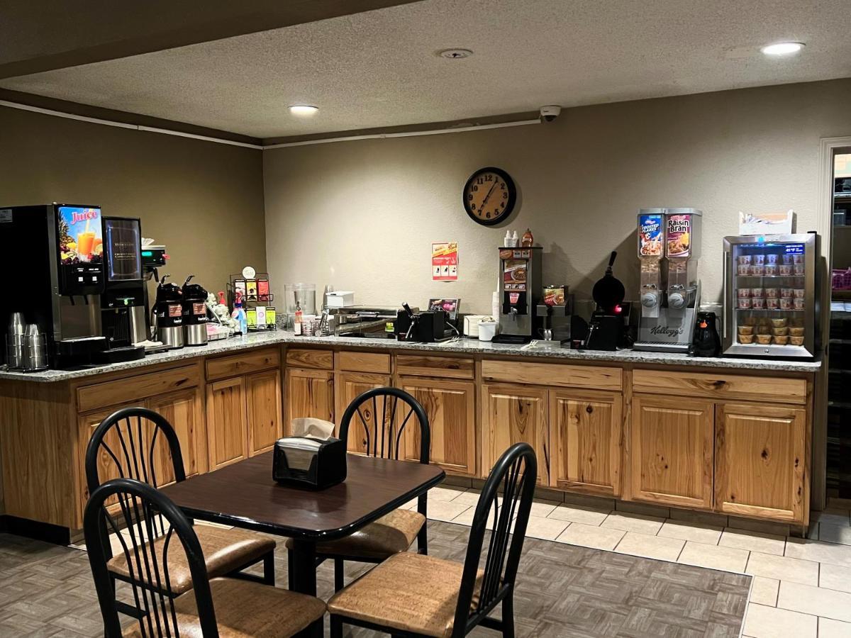 Super 8 By Wyndham Boise Hotel Luaran gambar